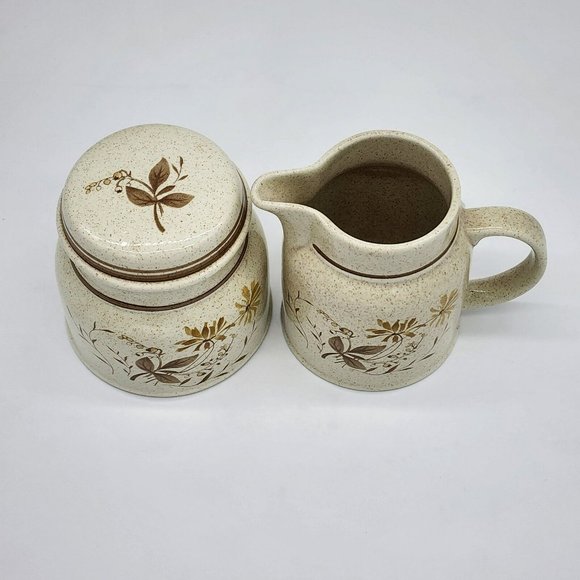 Vintage Royal Doulton Sandsprite Creamer Pitcher and Lidded Sugar Bowl - Picture 2 of 7